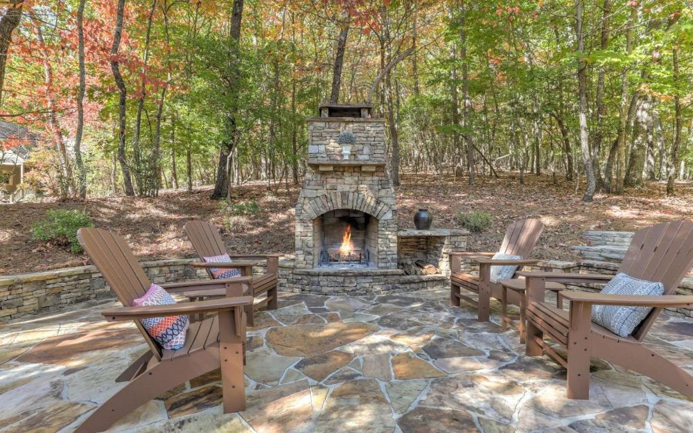 Firefly Landing - Relax in style in Big Canoe